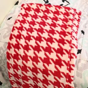 Red and white cery soft blanket